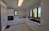 Maison à vendre à Eygalières — Vue montagne — photo 6