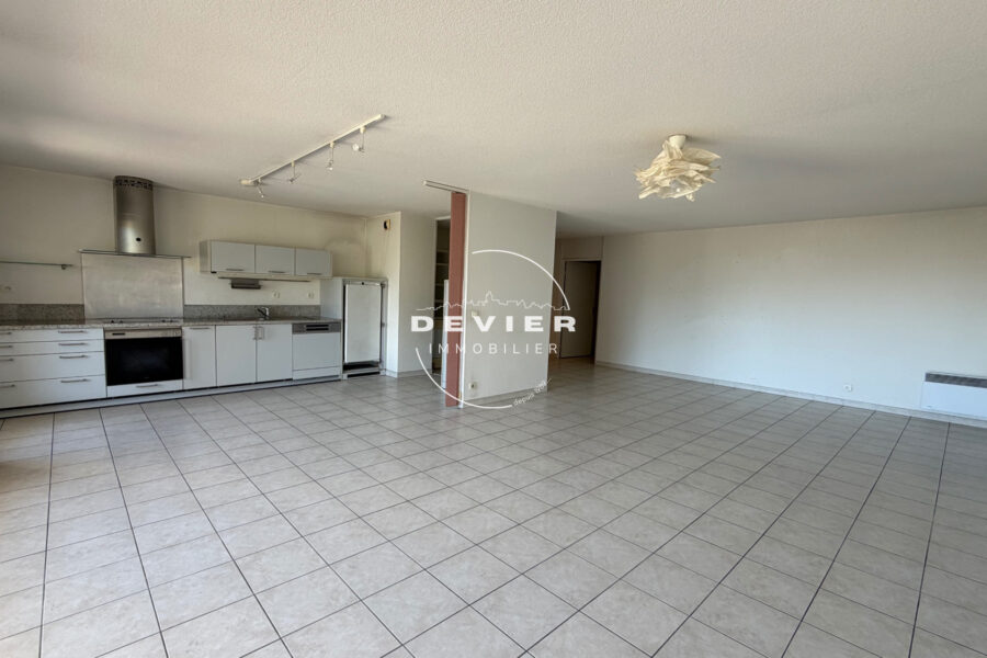 Appartement à vendre à Montpellier — Vue sur la ville — photo 4