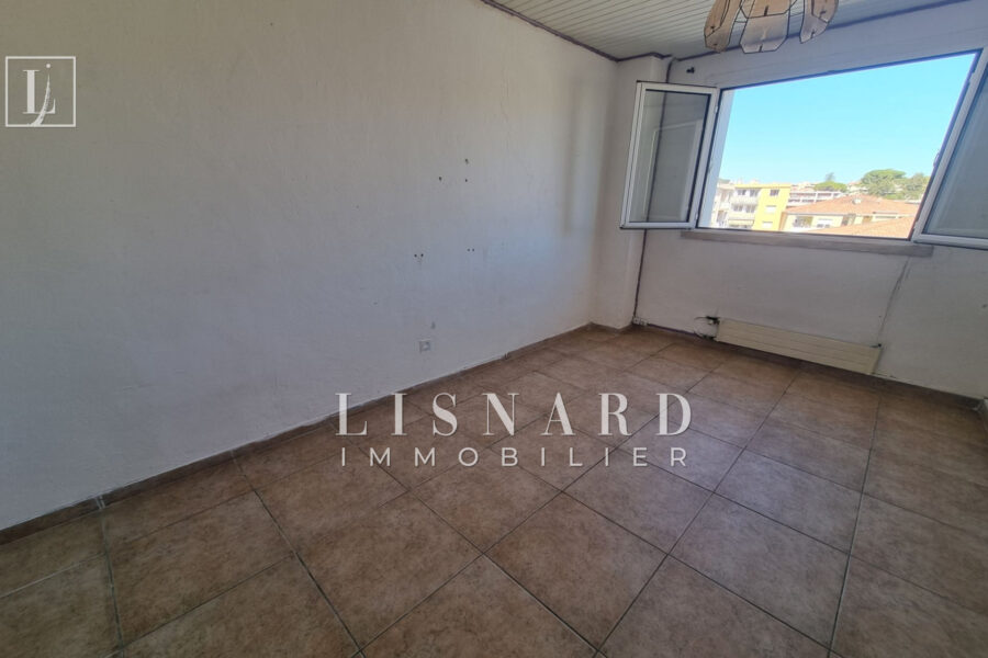 Appartement à vendre à Vallauris — Vue sur la ville — photo 6
