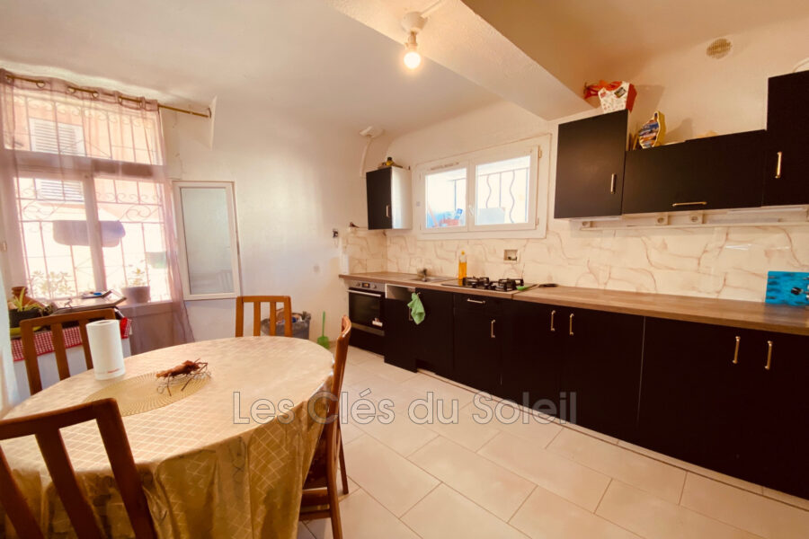 Maison à vendre à Brignoles — Vue sur la ville — photo 2
