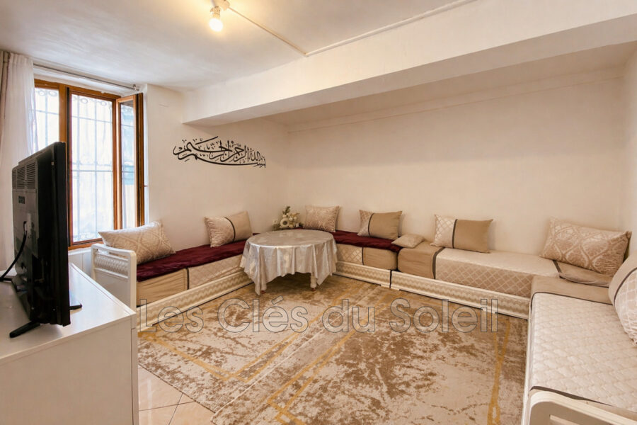 Maison à vendre à Brignoles — Vue sur la ville — photo 3