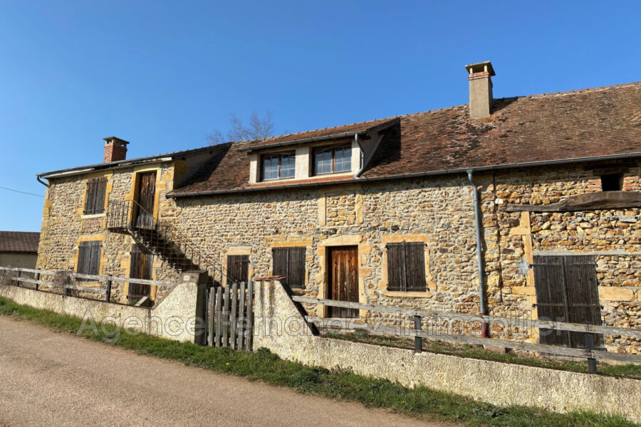 Maison à vendre à Semur-en-brionnais — Vue nature — photo 3
