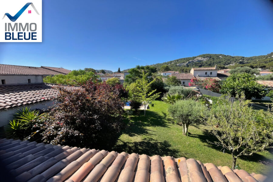 Maison à vendre à Châteauneuf-les-martigues — Vue parc & jardin — photo 12