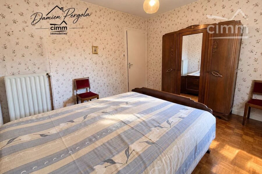 Maison à vendre à Le lardin-saint-lazare — Vue parc & jardin — photo 9