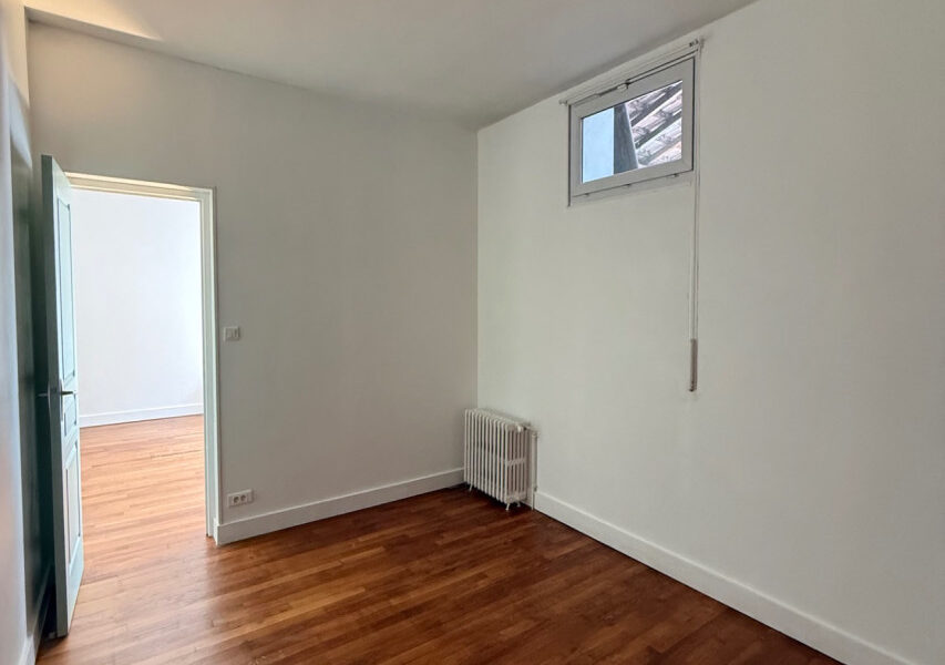 Appartement à louer à Marcigny — Vue sur la ville — photo 8