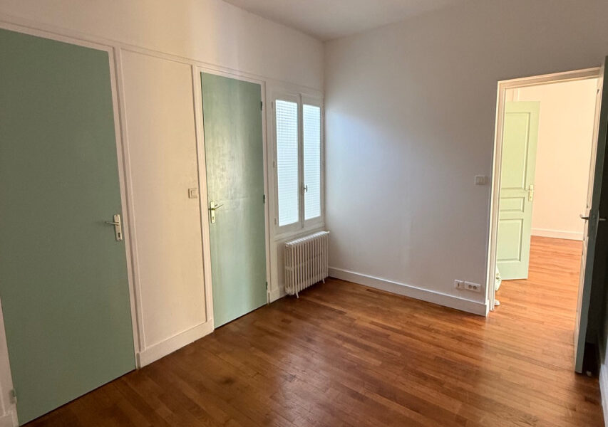 Appartement à louer à Marcigny — Vue sur la ville — photo 9