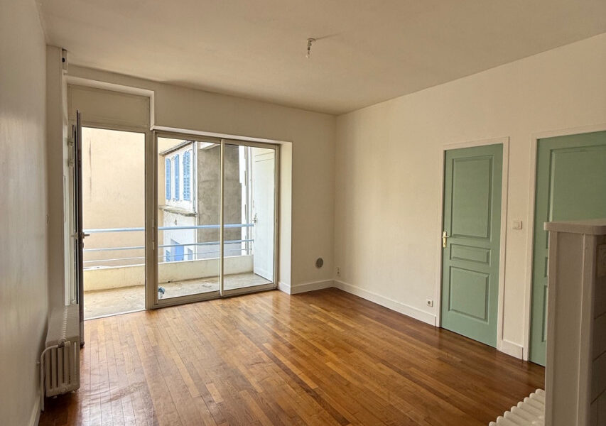 Appartement à louer à Marcigny — Vue sur la ville — photo 7