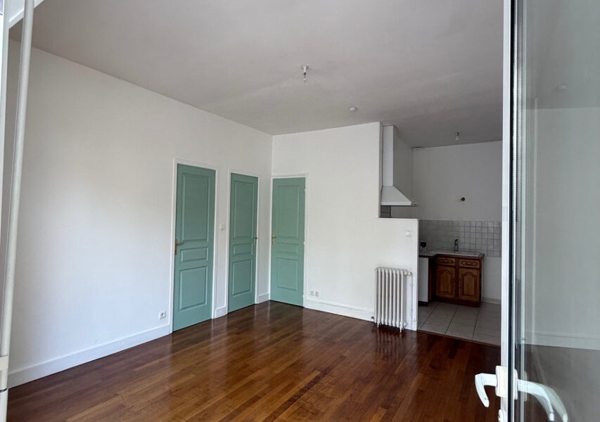 Appartement à louer à Marcigny — Vue sur la ville — photo 16