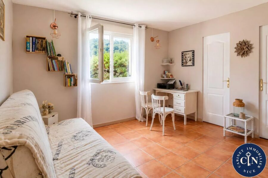 Maison à vendre à Le broc — Vue montagne — photo 15