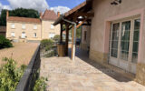 Maison à vendre à Chenay-le-châtel — Vue sur la ville — photo 1