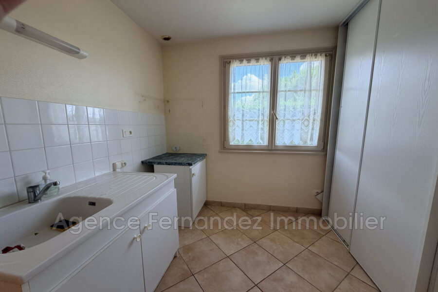 Maison à vendre à Chenay-le-châtel — Vue sur la ville — photo 12