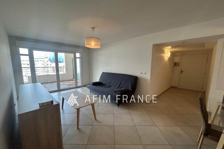 Appartement à louer à Menton — Vue sur la ville — photo 2