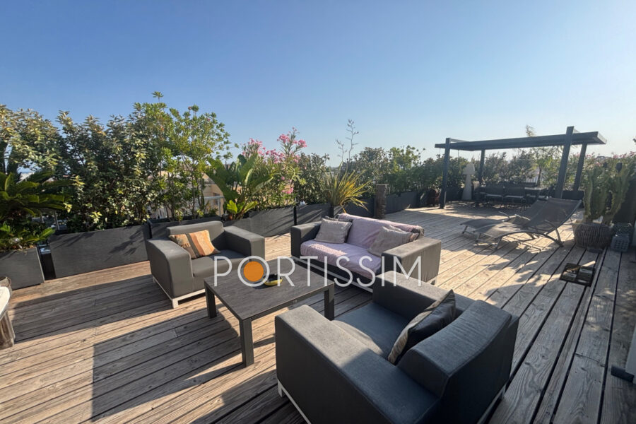 Appartement à vendre à Saint-Laurent-du-Var — Vue parc & jardin — photo 1