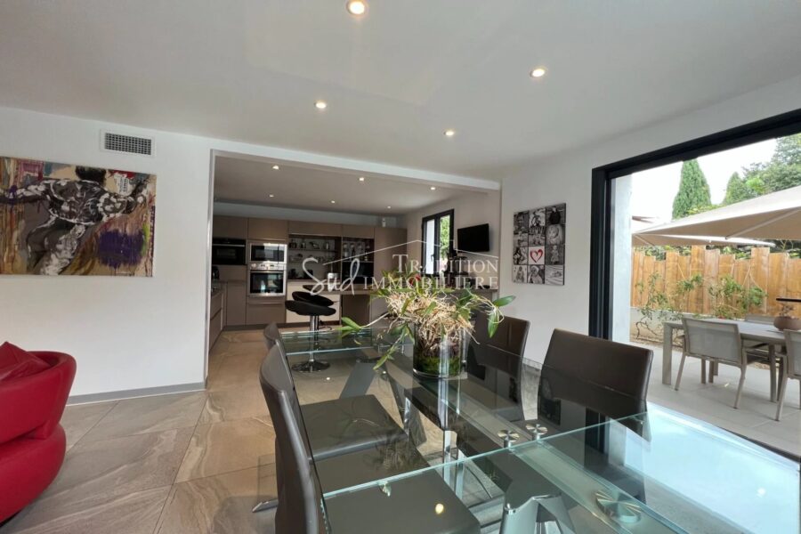 Maison à vendre à Maussane-les-alpilles — Vue parc & jardin — photo 6