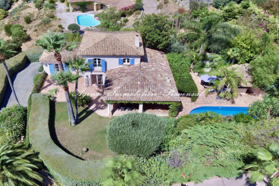 Maison à vendre à Sainte-maxime — Vue nature — photo 2