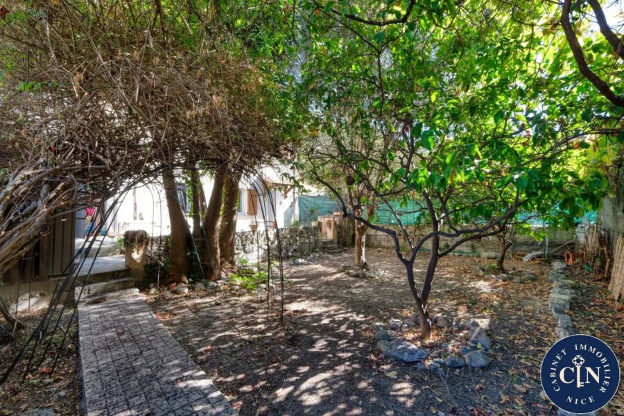 Maison à vendre à Nice — Vue nature — photo 12