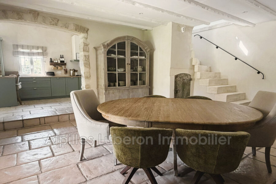 Maison à louer à Fontvieille — Vue parc & jardin — photo 12