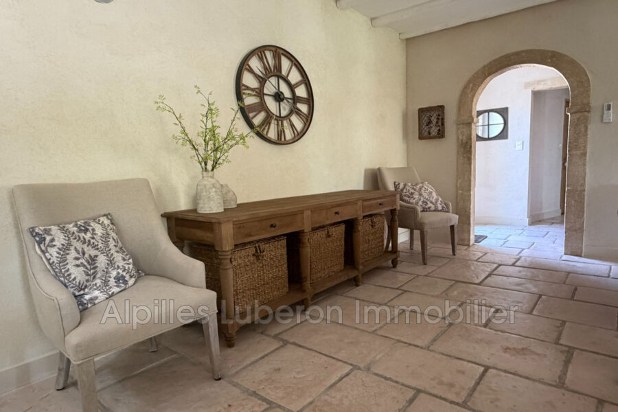 Maison à louer à Fontvieille — Vue parc & jardin — photo 7