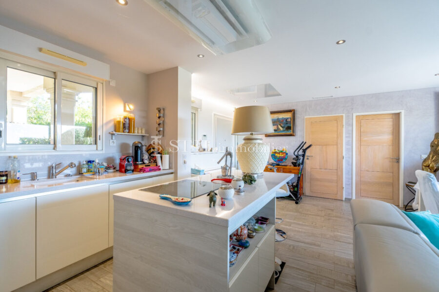 Appartement à vendre à Sainte-maxime — Vue mer — photo 6