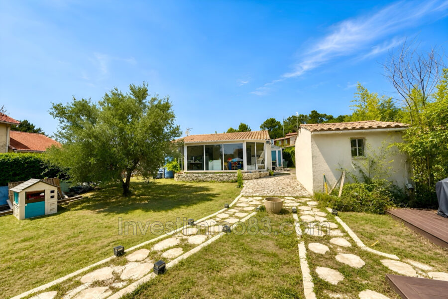 Maison à vendre à Tourves — Vue parc & jardin — photo 4