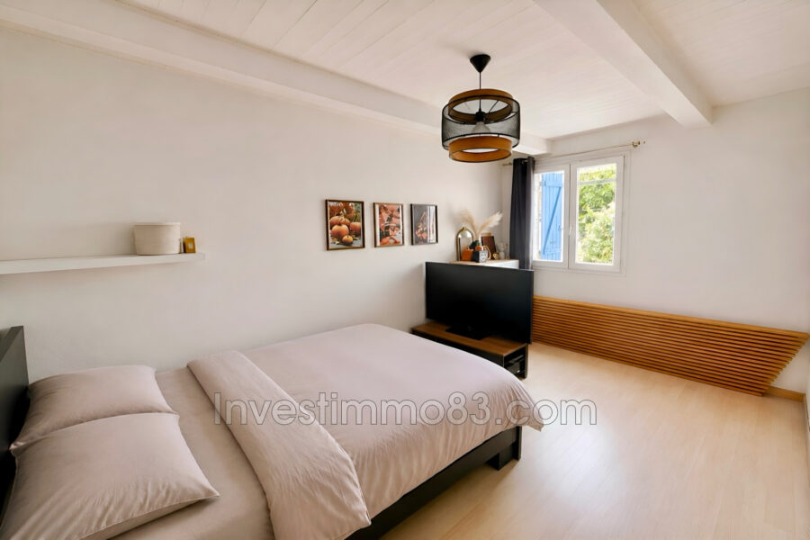 Maison à vendre à Tourves — Vue parc & jardin — photo 19