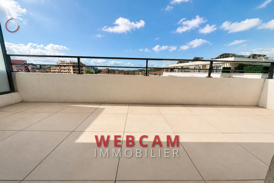 Appartement à vendre à Le cannet — Vue sur la ville — photo 2