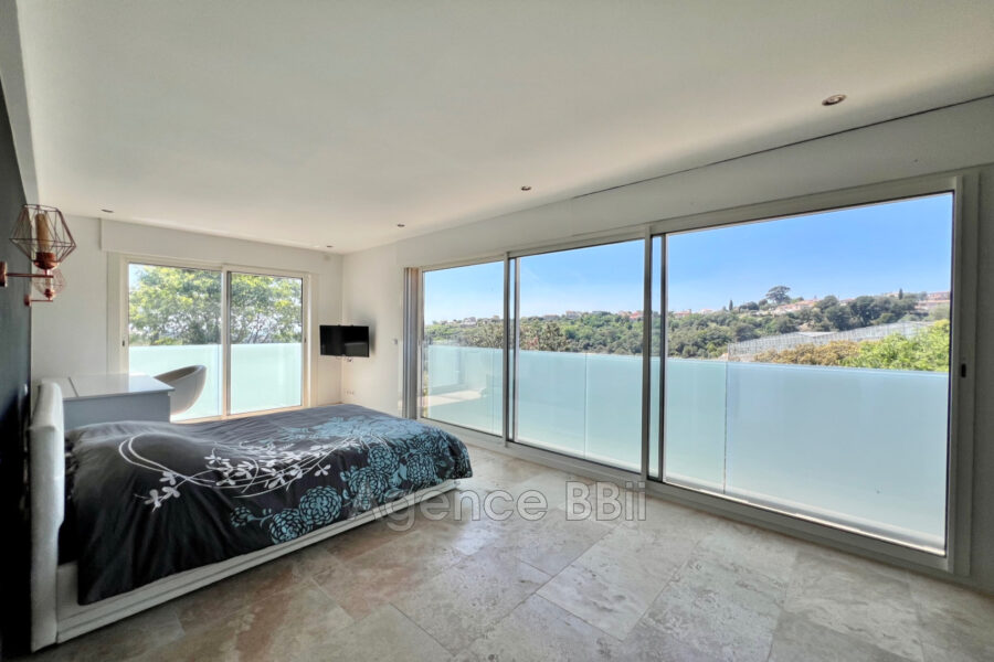 Maison à vendre à Nice — Vue sur la ville — photo 14