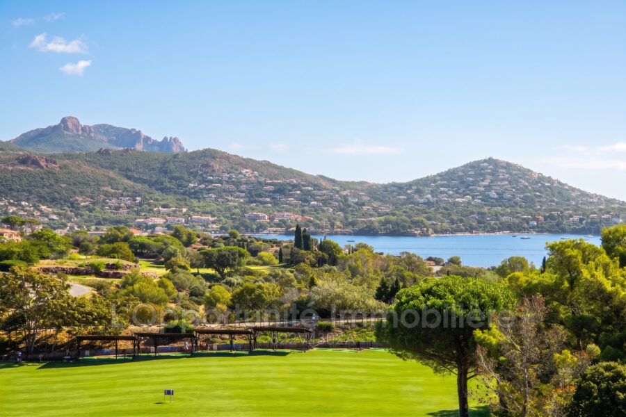 Appartement à vendre à Agay — Vue mer — photo 1