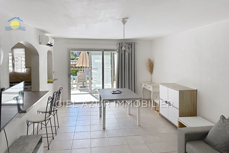 Appartement à louer à Golfe-juan — Vue parc & jardin — photo 4