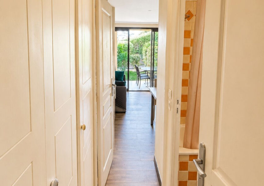 Appartement à vendre à Cannes — Vue parc & jardin — photo 5