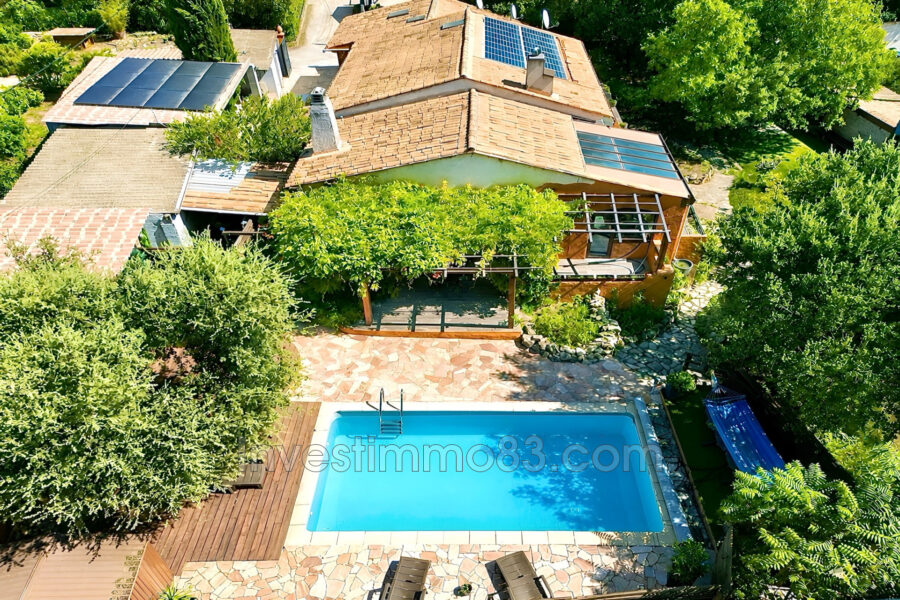 Maison à vendre à Saint-maximin-la-sainte-baume — Vue parc & jardin — photo 2