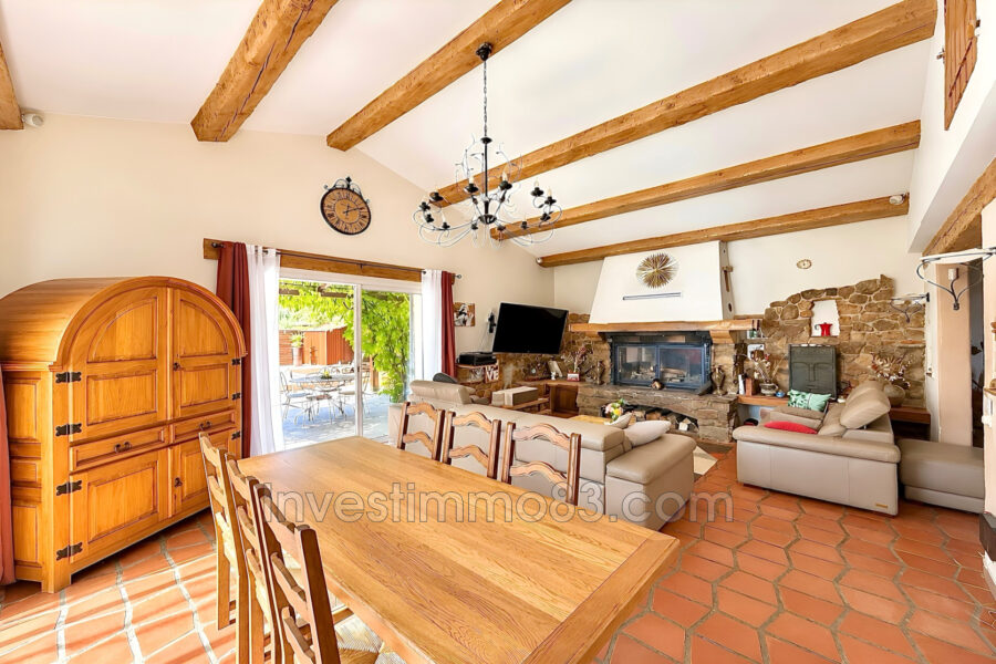 Maison à vendre à Saint-maximin-la-sainte-baume — Vue parc & jardin — photo 3