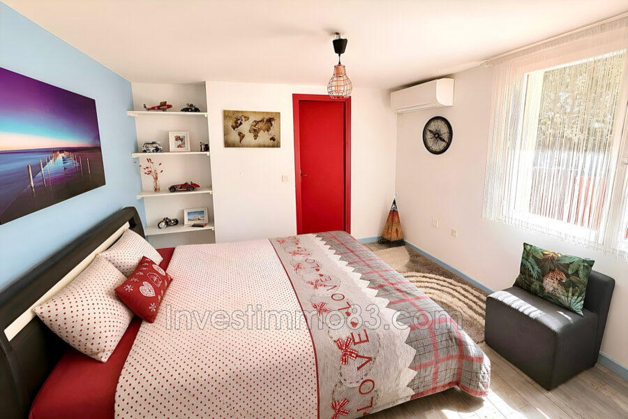 Maison à vendre à Saint-maximin-la-sainte-baume — Vue parc & jardin — photo 10