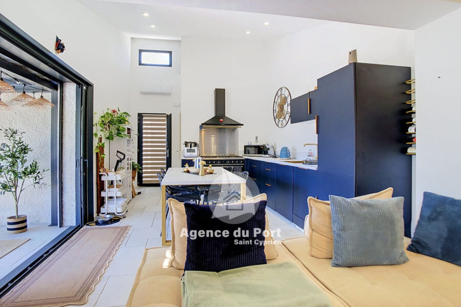 Maison à vendre à Saint-cyprien-plage — Vue parc & jardin — photo 3