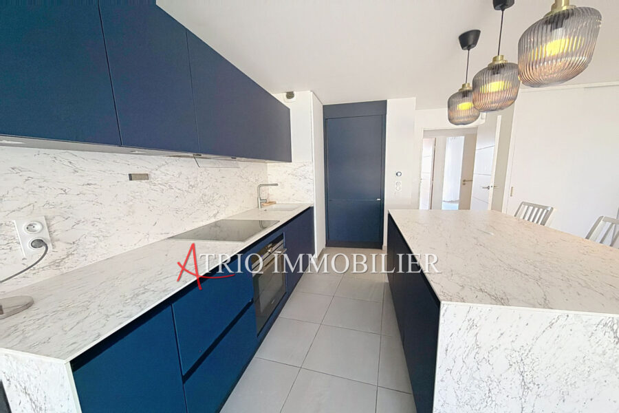 Appartement à vendre à Saint-laurent-du-var — Vue sur la ville — photo 5