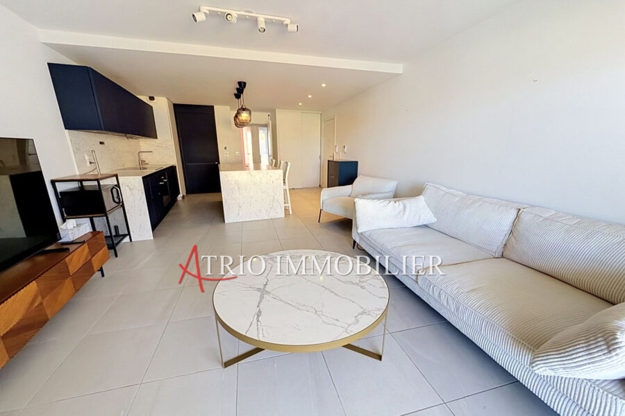 Appartement à vendre à Saint-laurent-du-var — Vue sur la ville — photo 6