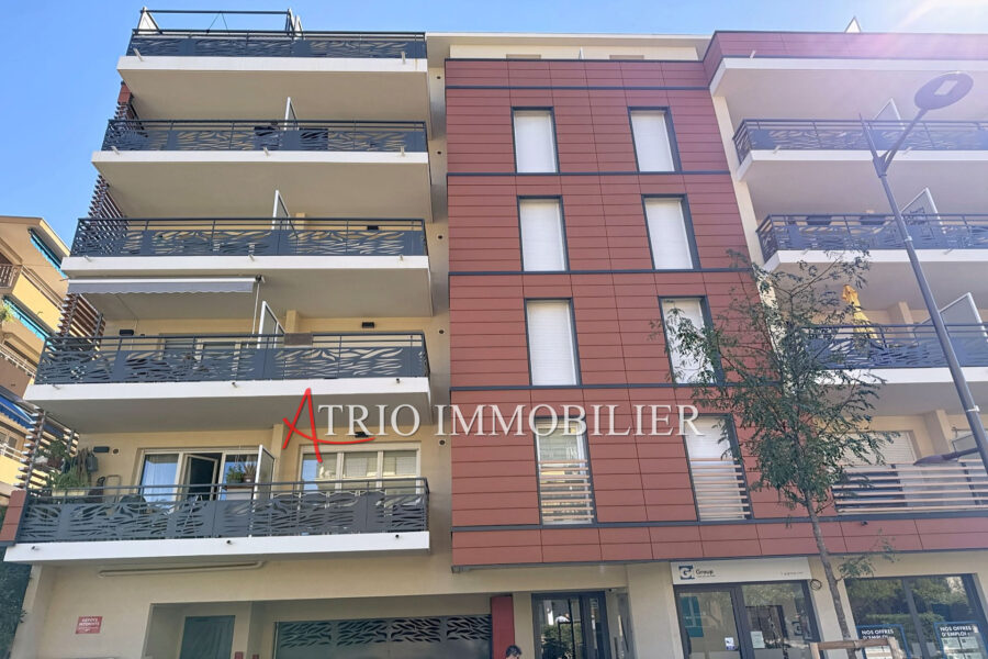 Appartement à vendre à Saint-laurent-du-var — Vue sur la ville — photo 13