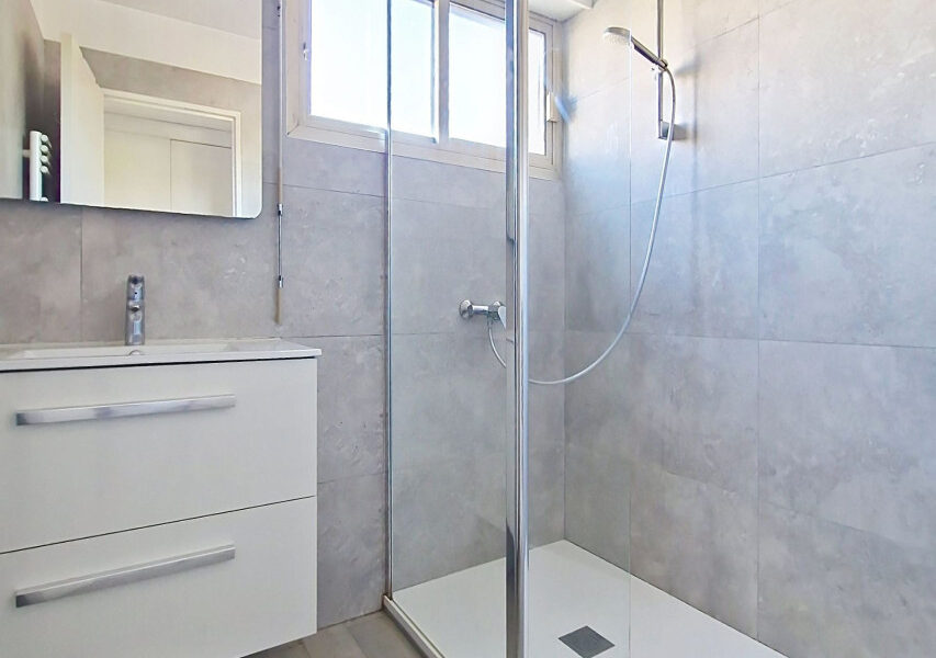 Appartement à vendre à Antibes — Vue parc & jardin — photo 7
