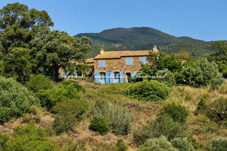 Maison à vendre à Sainte-maxime — Vue mer — photo 2