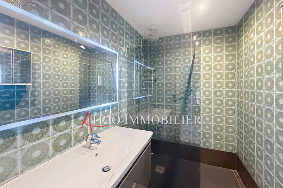Appartement à vendre à Nice — Vue sur la ville — photo 9