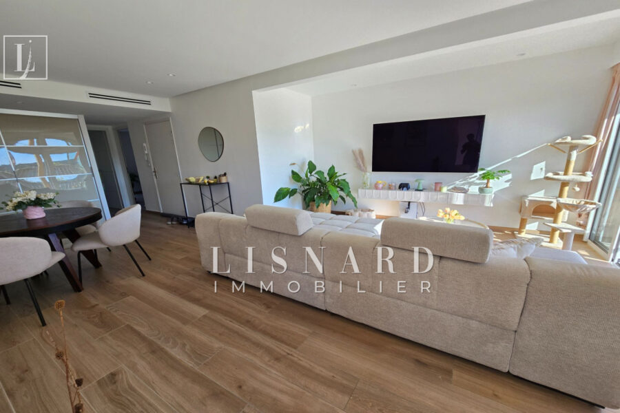 Appartement à vendre à Vallauris — Vue sur la ville — photo 4