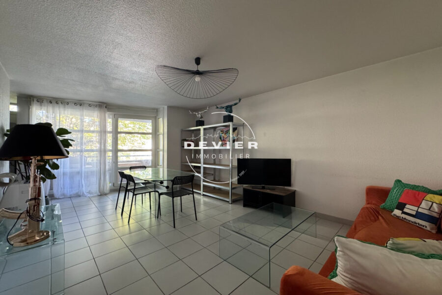 Appartement à louer à Montpellier — Vue parc & jardin — photo 2
