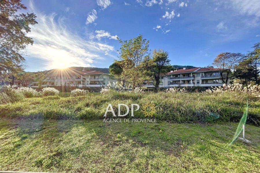 Appartement à vendre à Mandelieu-la-Napoule — Vue nature — photo 1