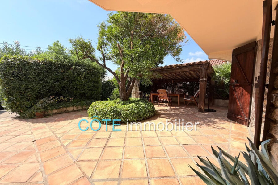 Appartement à vendre à Antibes — Vue parc & jardin — photo 9