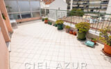 Appartement à louer à Juan-les-pins — Vue sur la ville — photo 1