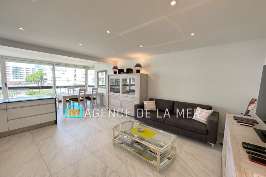 Appartement à vendre à Mandelieu-la-napoule — Vue mer — photo 4