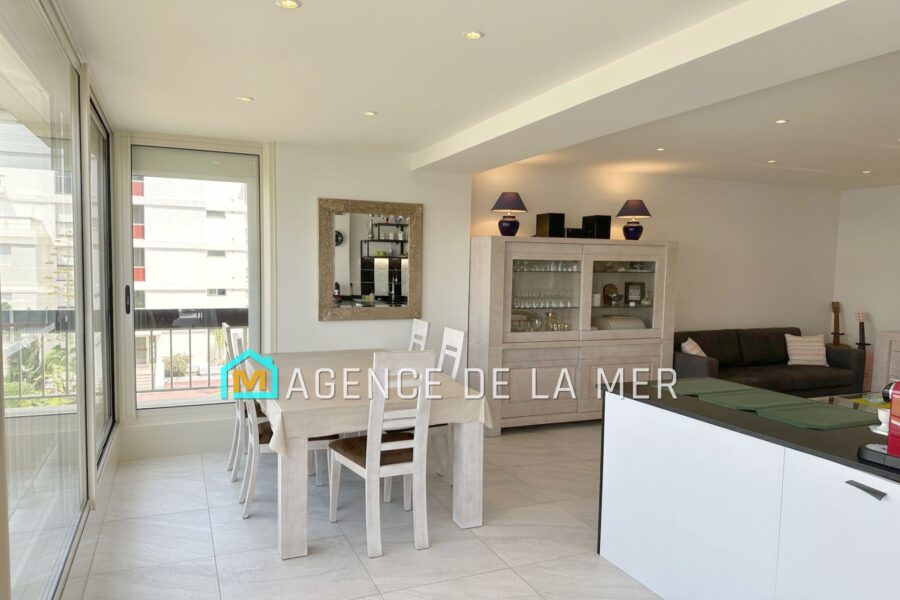 Appartement à vendre à Mandelieu-la-napoule — Vue mer — photo 7