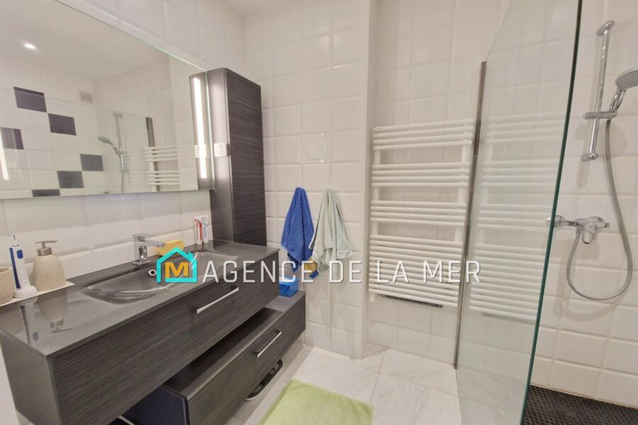 Appartement à vendre à Mandelieu-la-napoule — Vue mer — photo 10