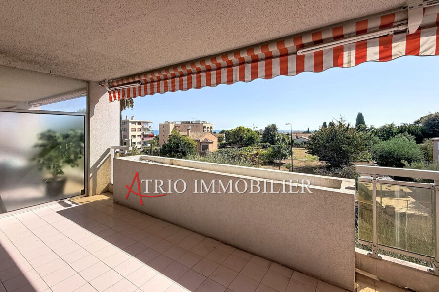 Appartement à vendre à Cagnes-sur-mer — Vue sur la ville — photo 2