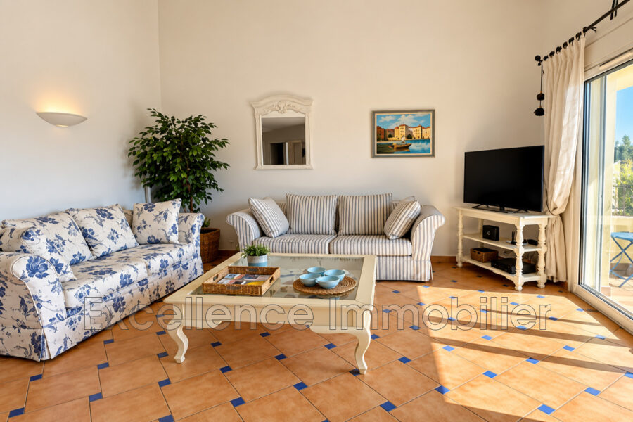 Appartement à vendre à Sainte-Maxime — Vue nature — photo 3